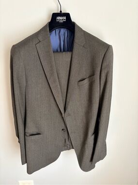 Armani Collezioni Men's Charcoal Gray Two-Button Suit Jacket